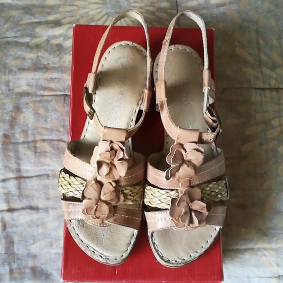 Marco Tozzi Italian leather sandals size7/ Euro 37 - Picture 2 of 8